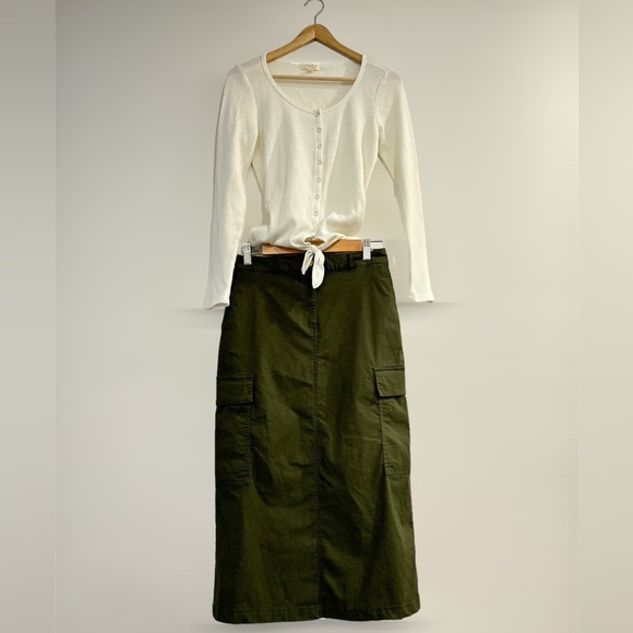 Nicole Miller Cargo Skirt Army Green Size 2 NWOT
(G3) - Picture 5 of 8